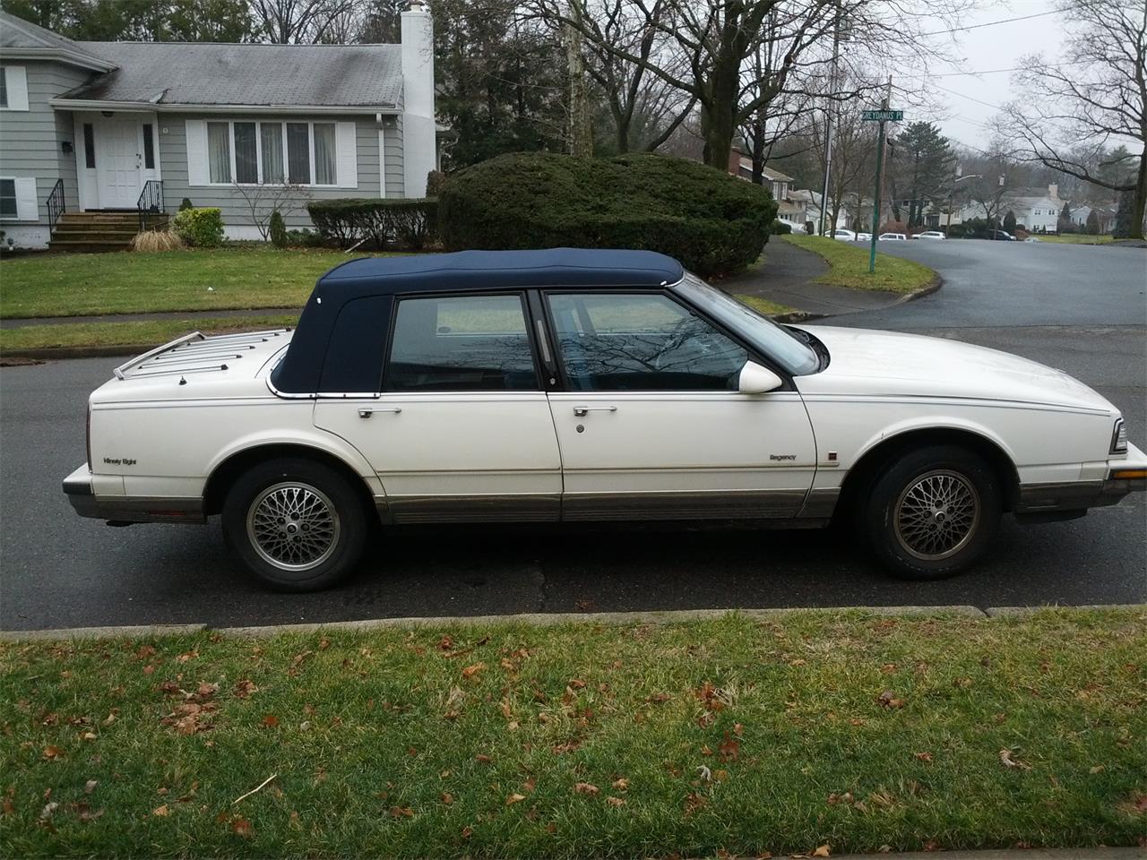 1985 Oldsmobile 98 Regency Brougham