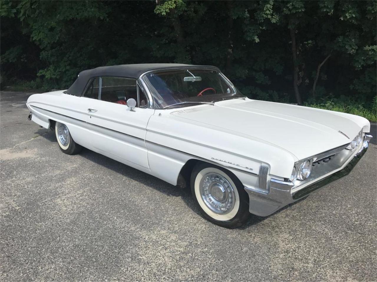 1961 Oldsmobile Dynamic 88 for Sale | ClassicCars.com | CC-1005058