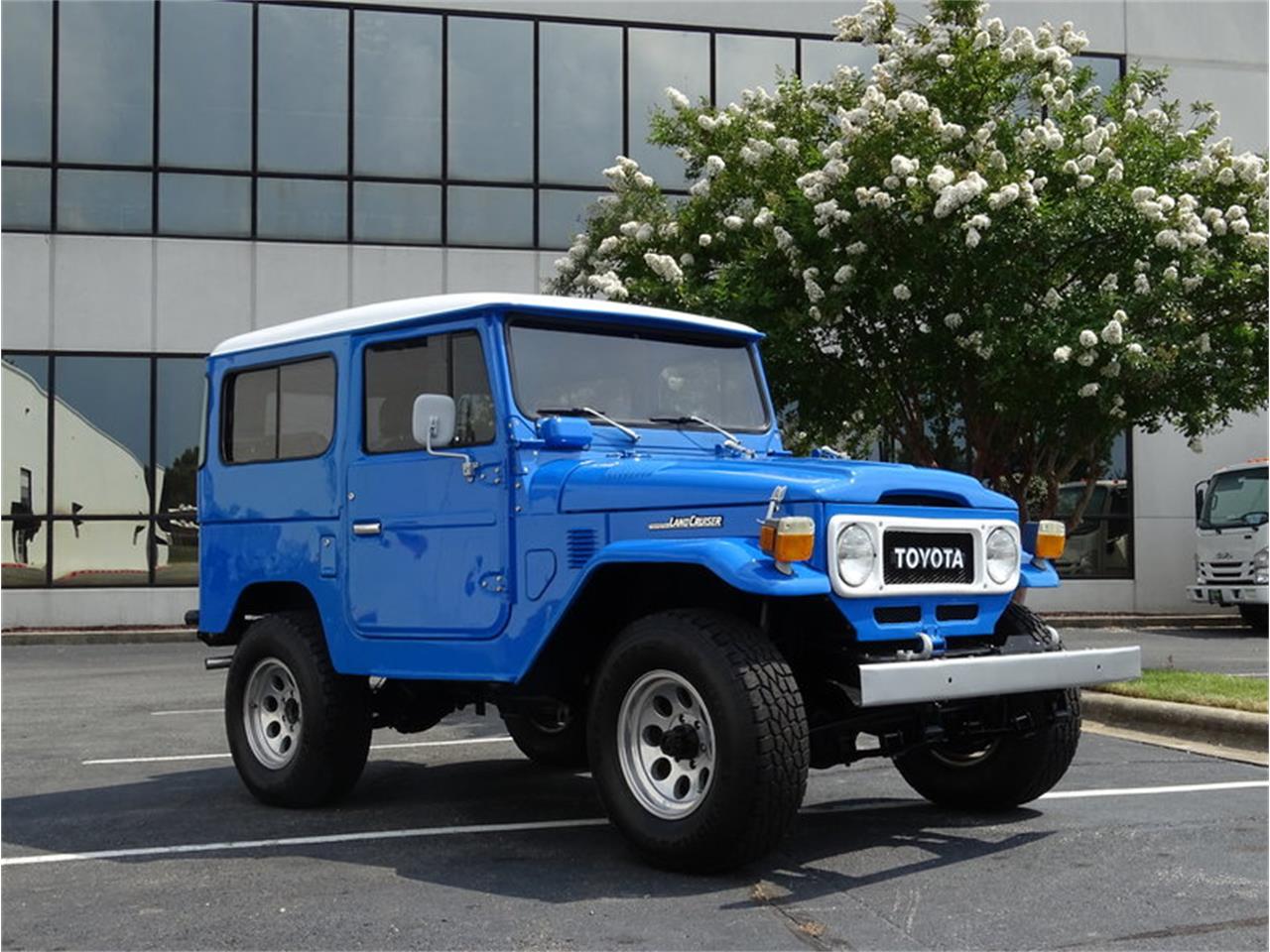 Toyota land cruiser 76