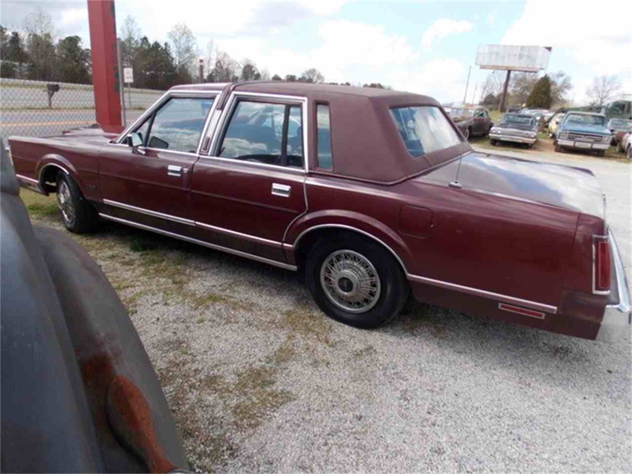 Lincoln town car 1985