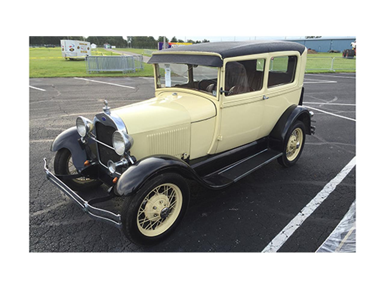 1929 tudor sedan