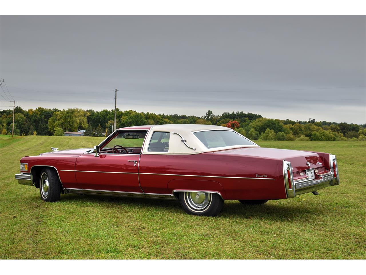 Cadillac coupe deville 1975