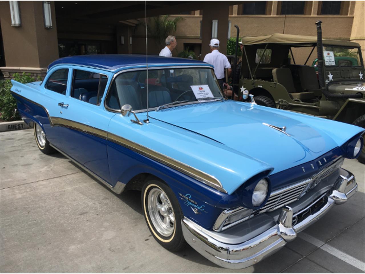 Ford custom 300 sedan