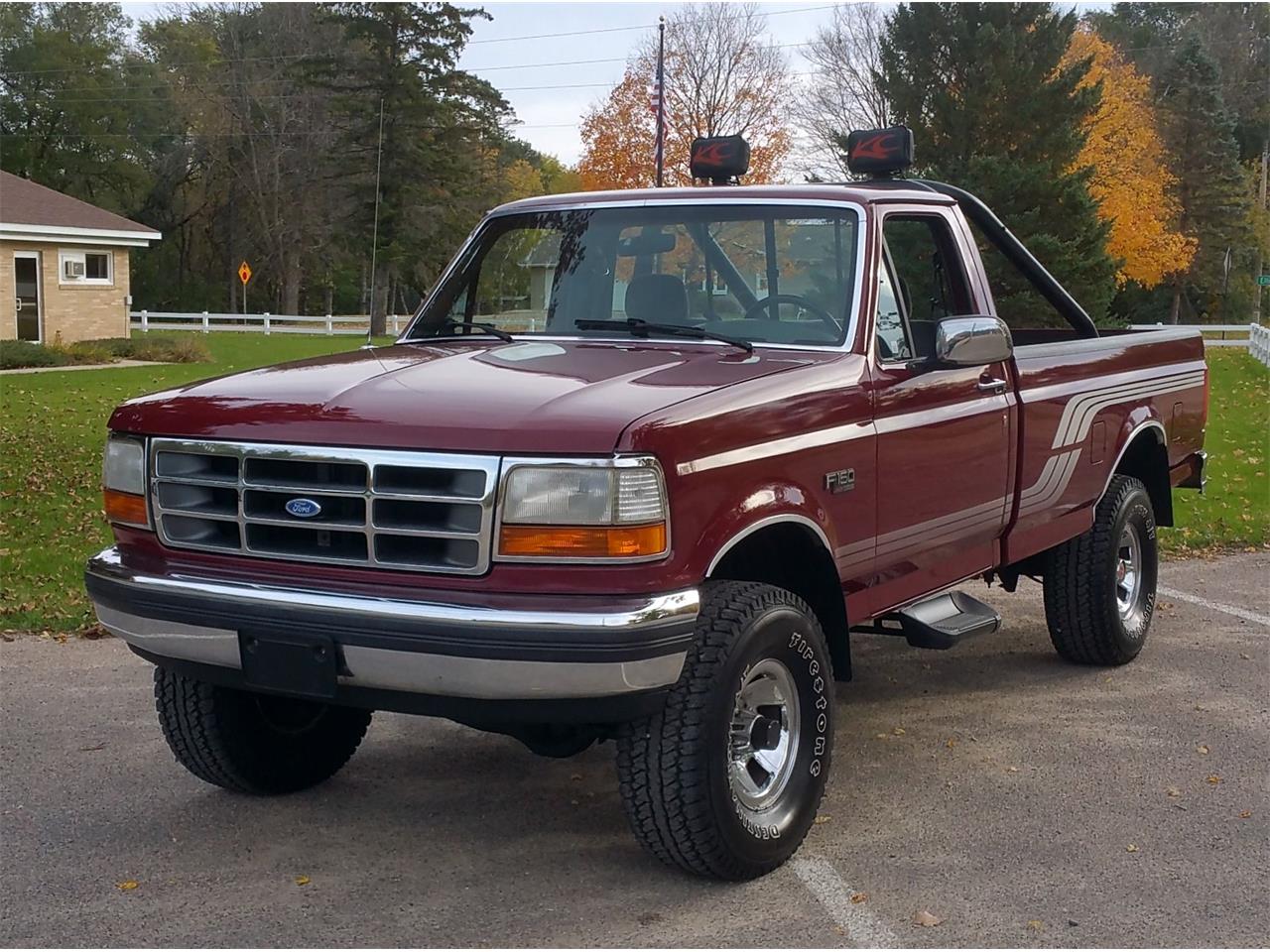 IMCDb.org: 1992 Ford F-150 Regular Cab in "Cars, 2006"