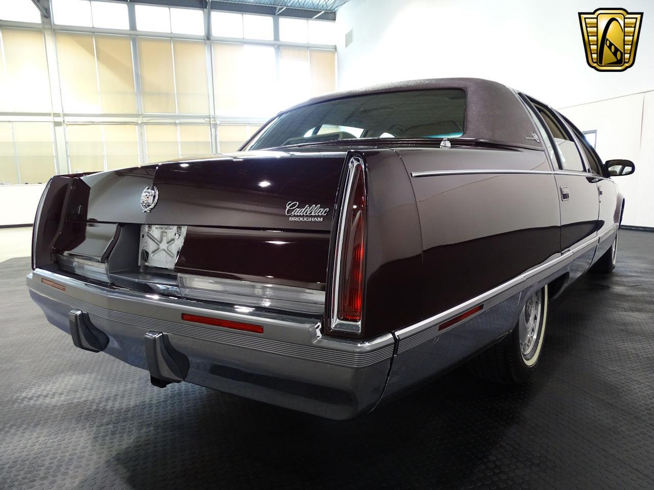 Cadillac fleetwood brougham 1996