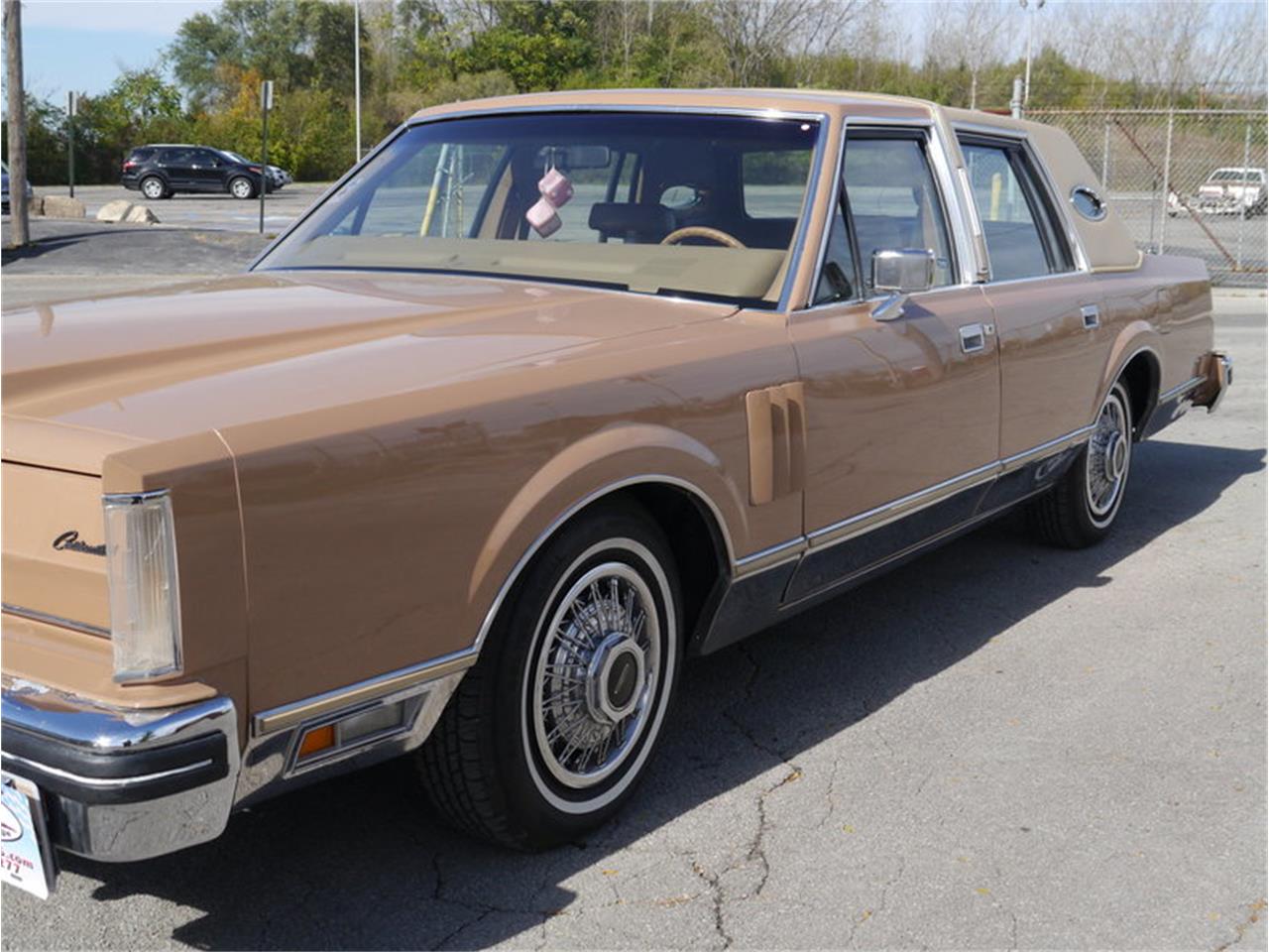 Lincoln continental 1983