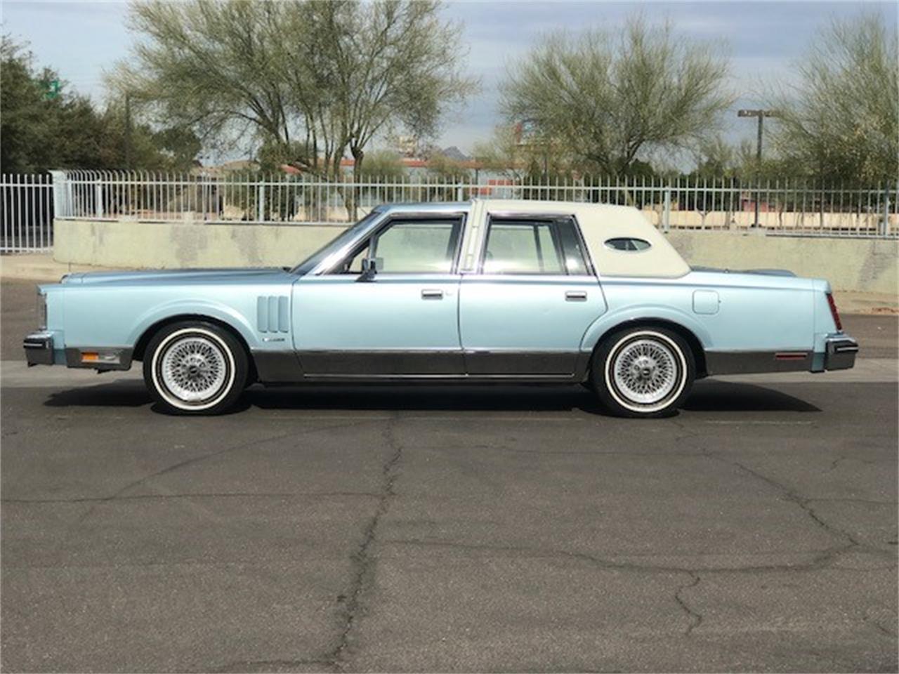 Lincoln continental 1981