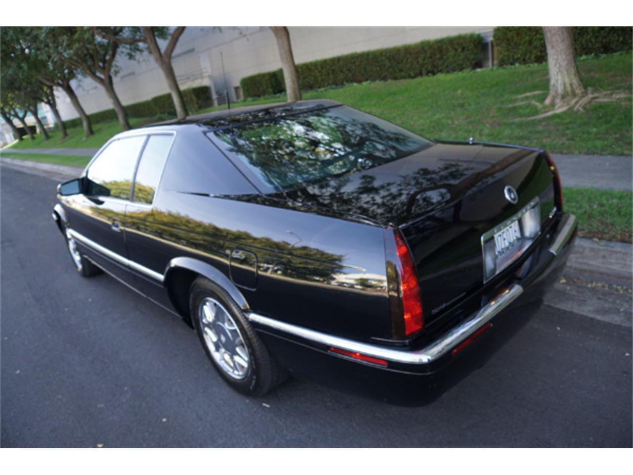 Cadillac eldorado 2002