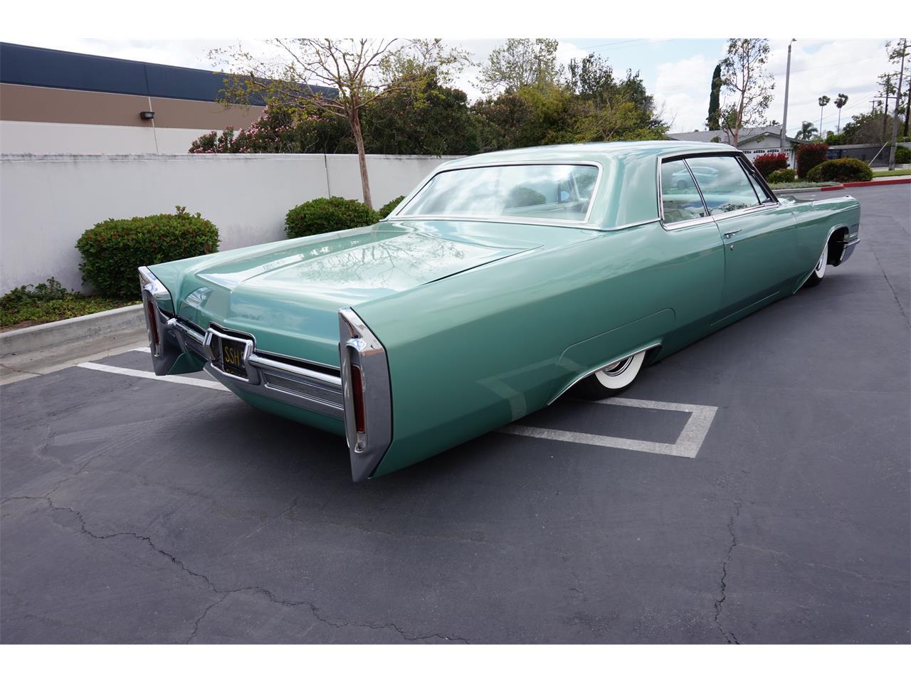 Cadillac coupe deville 1966