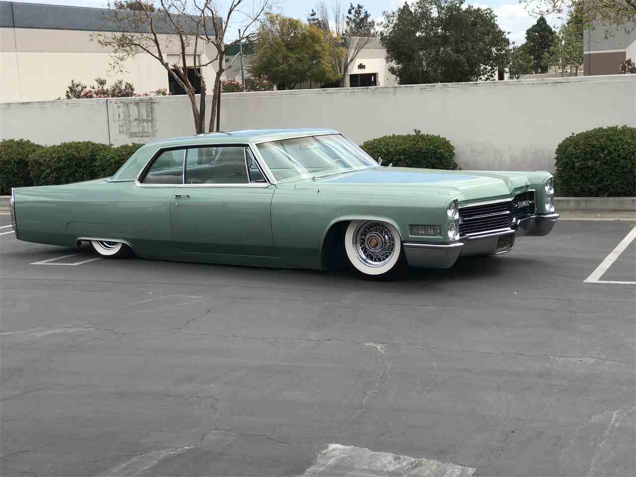 Cadillac coupe deville 1966