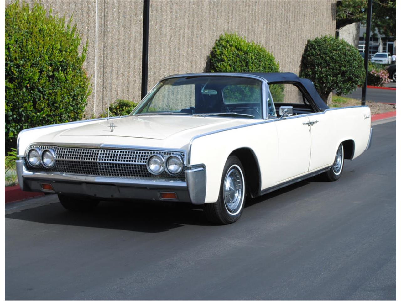 Lincoln continental 1963 года