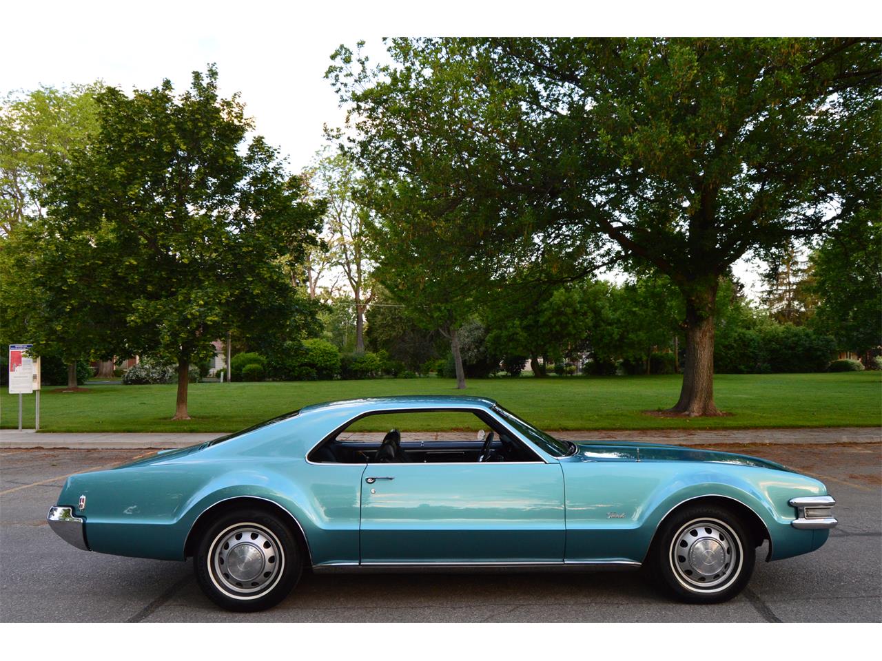 Oldsmobile toronado 1969