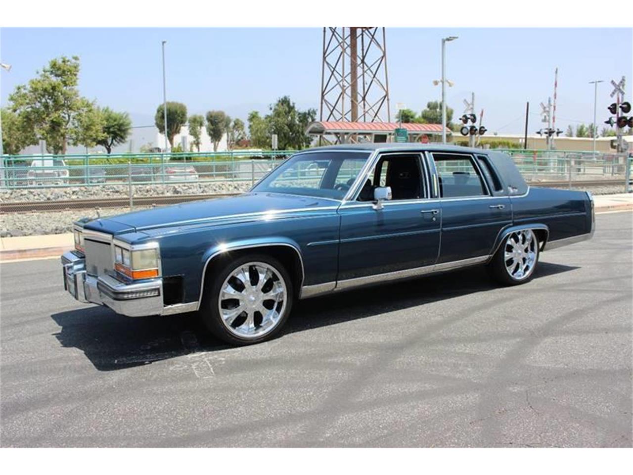 Cadillac brougham 1989