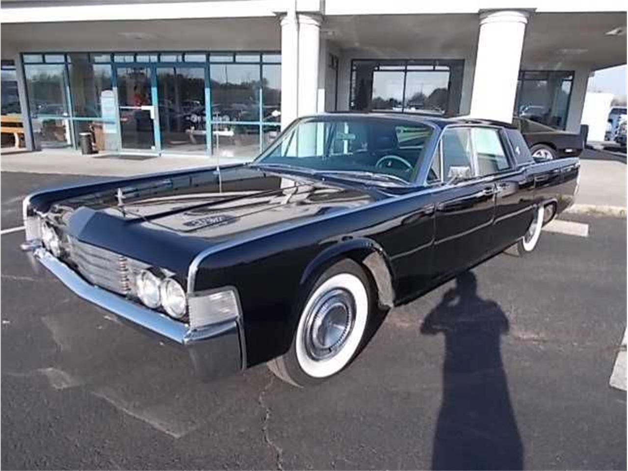 Lincoln continental 1965 года