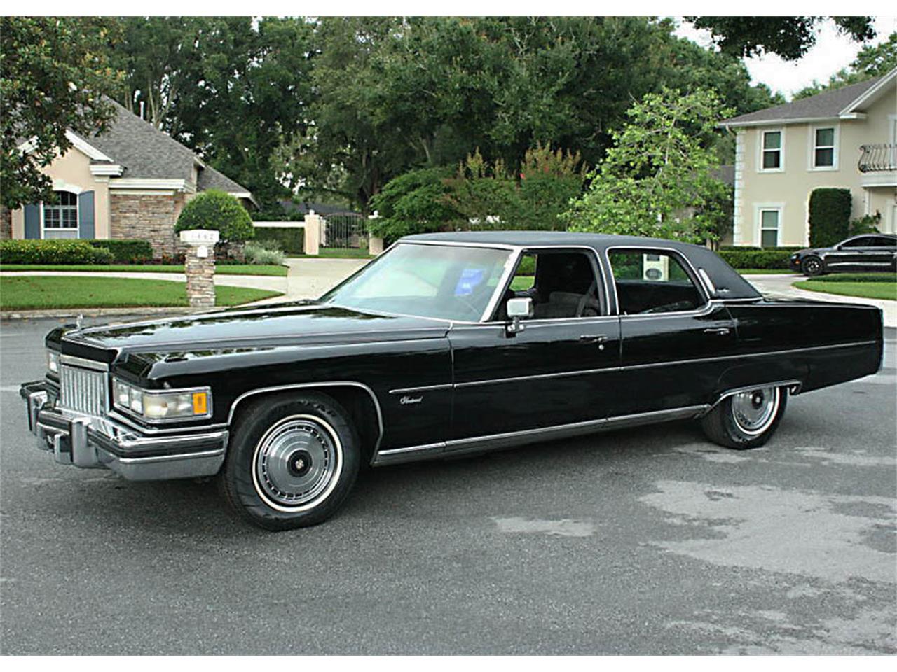 Cadillac fleetwood 1975