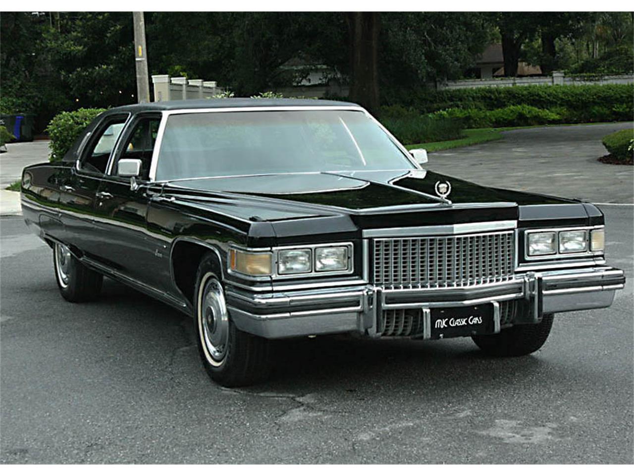 Cadillac fleetwood 1975