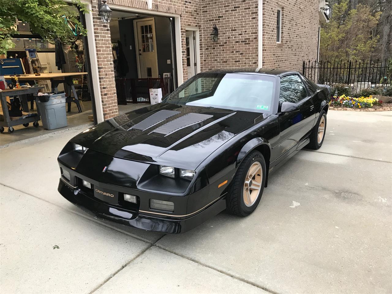 1986 Chevrolet Camaro IROC-Z for Sale | ClassicCars.com | CC-1104109