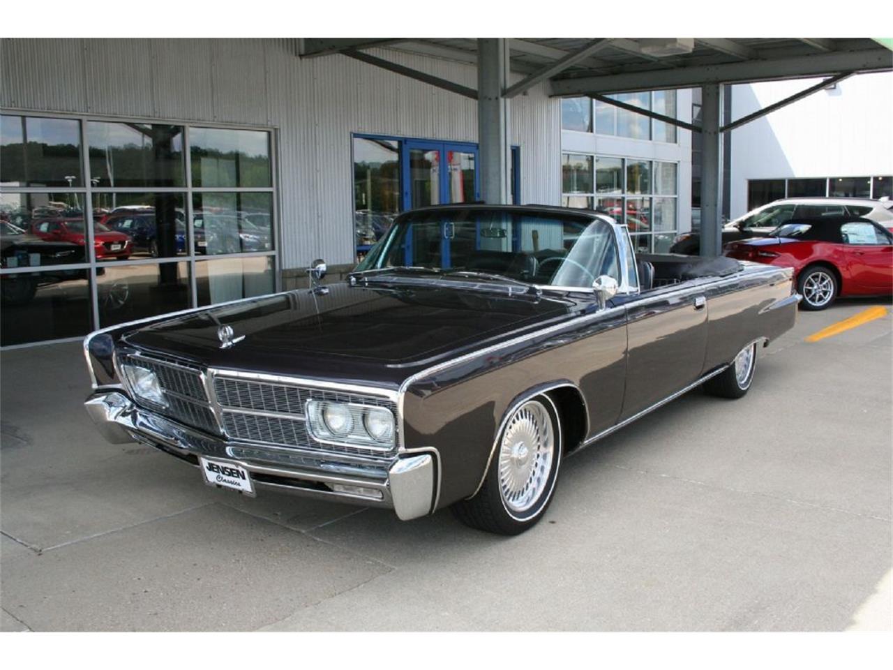 Chrysler imperial crown 1965