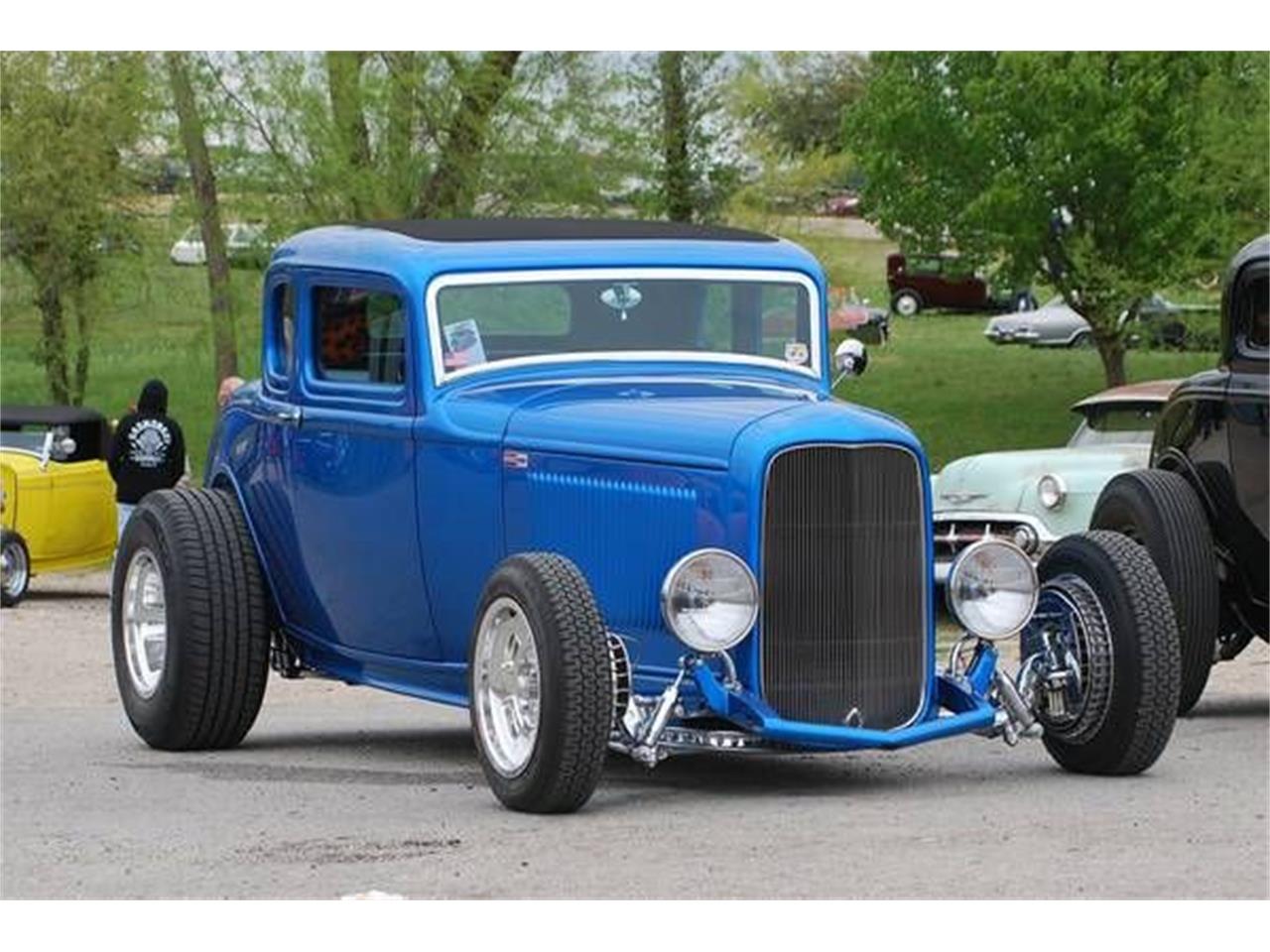 Traditional 1932 Ford Roadster Hot Rod