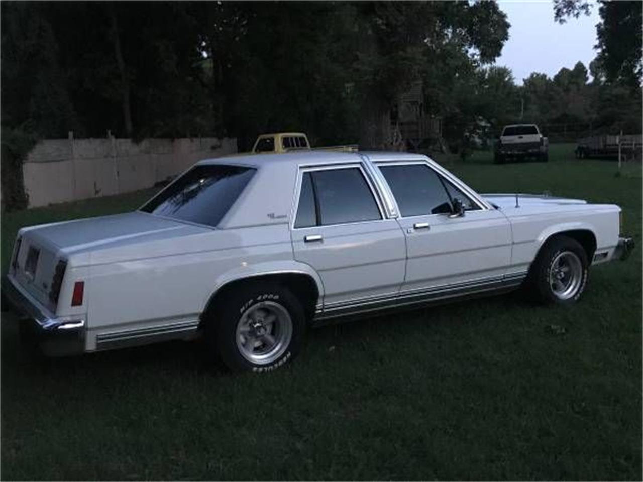 Ford ltd 1986