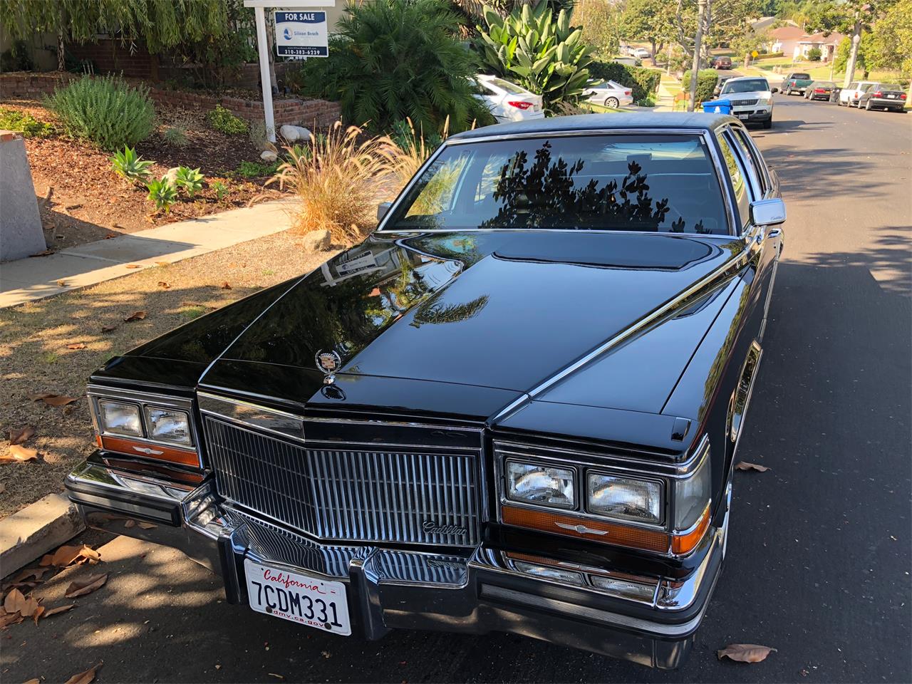 Cadillac brougham 1989