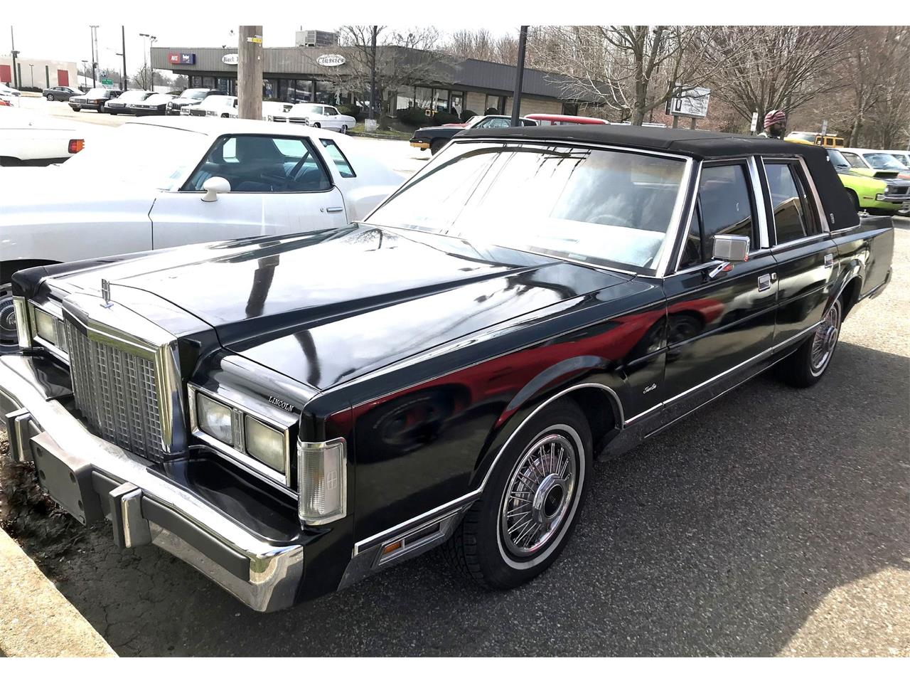 1987 Lincoln Town Car for Sale CC1136540