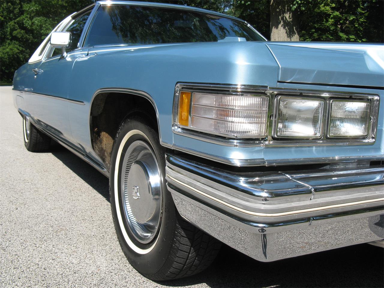 Cadillac coupe deville 1976