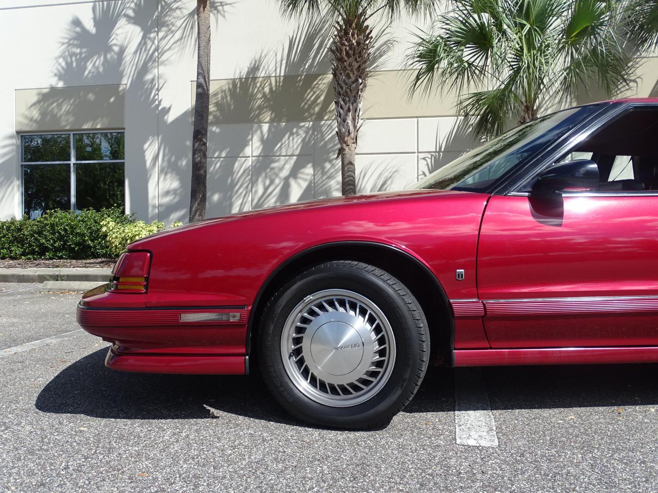 1990 Oldsmobile Toronado for Sale CC1154385