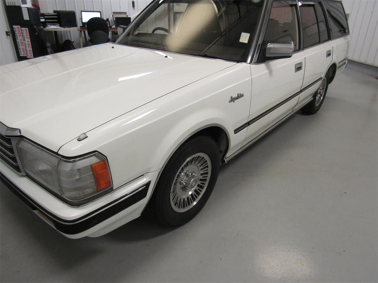 Toyota crown 1985