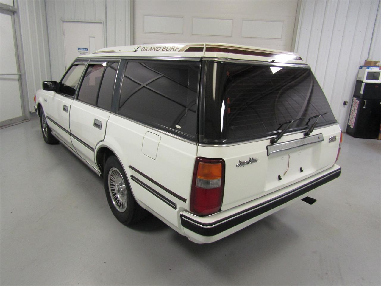 Toyota crown 1985