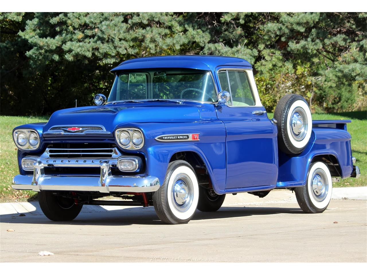 Chevrolet Apache 38