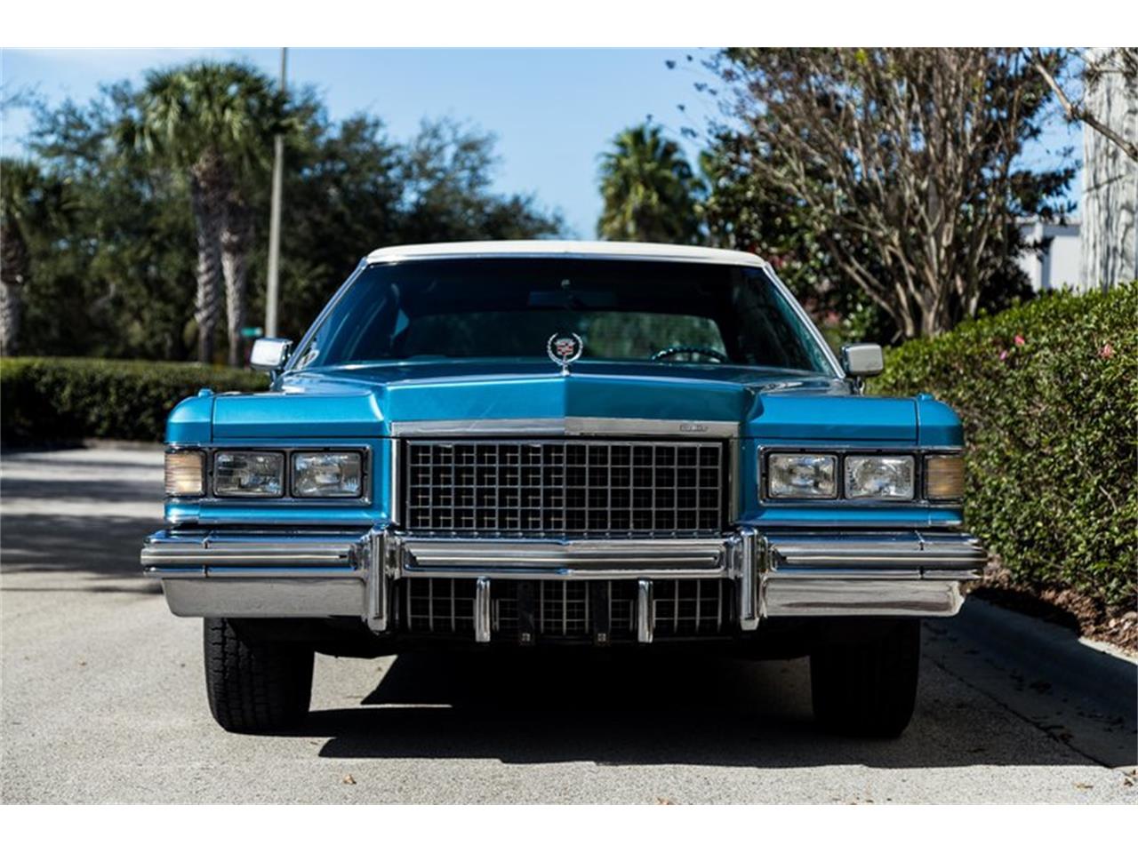 Cadillac fleetwood 1976