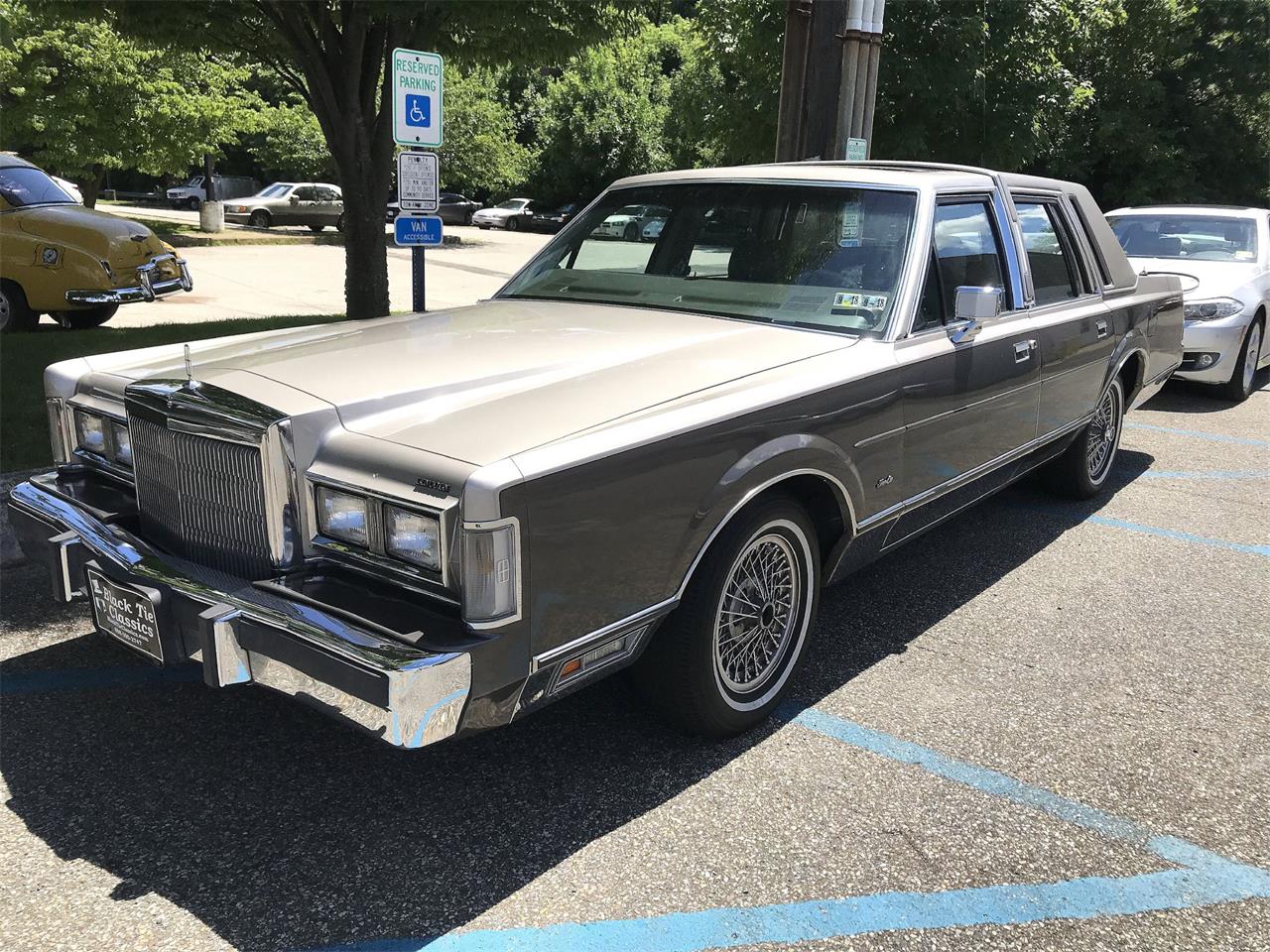 Lincoln town car 1988