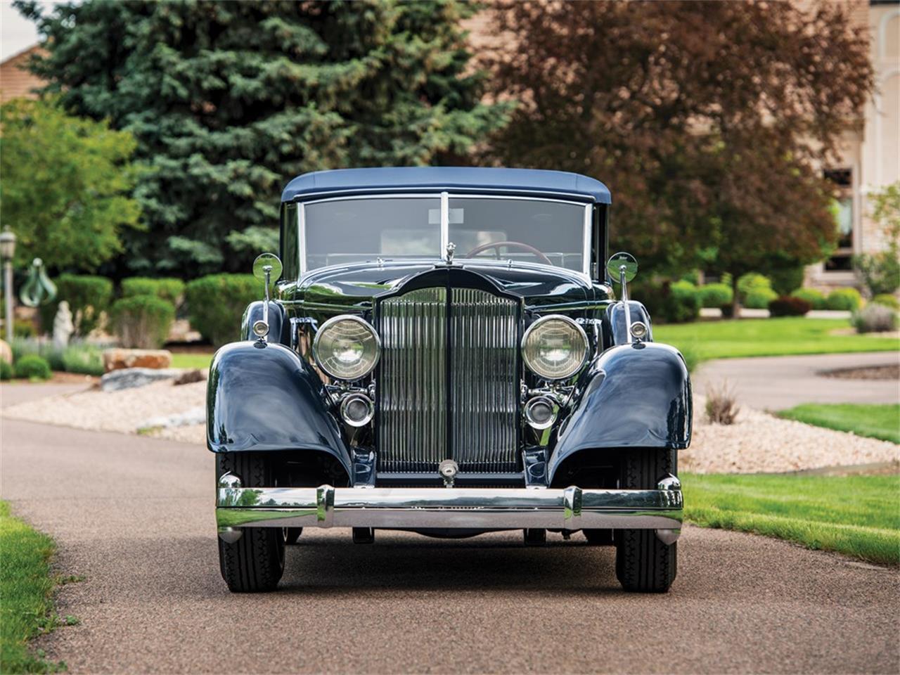 Автомобиль packard twelve