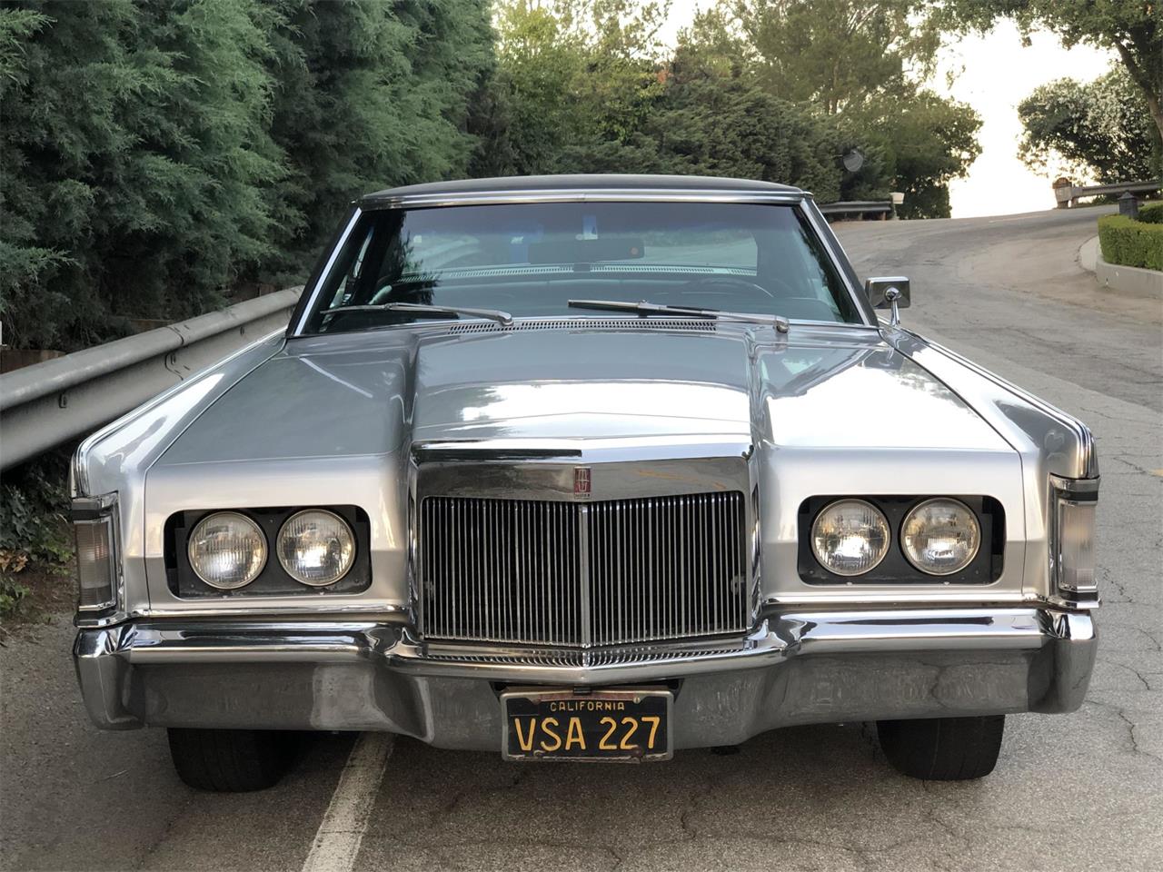 Lincoln continental 69