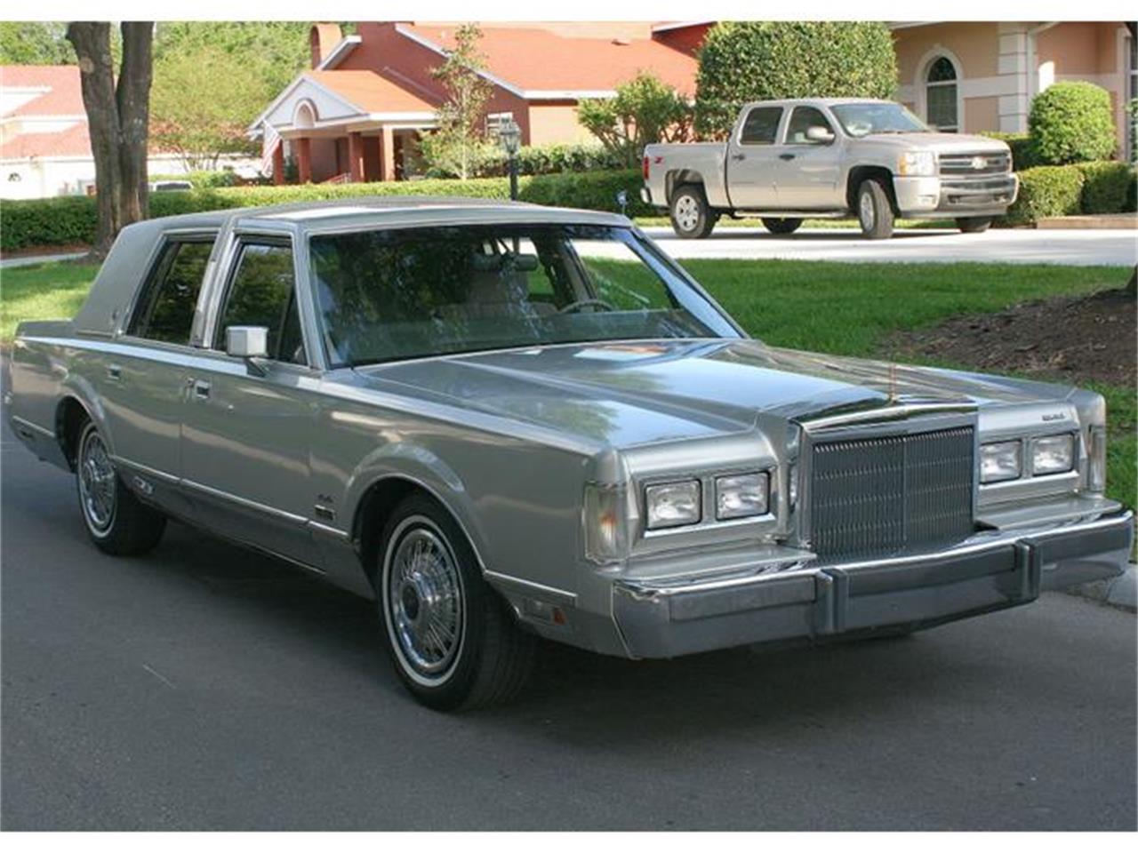 1987 Lincoln Town Ca