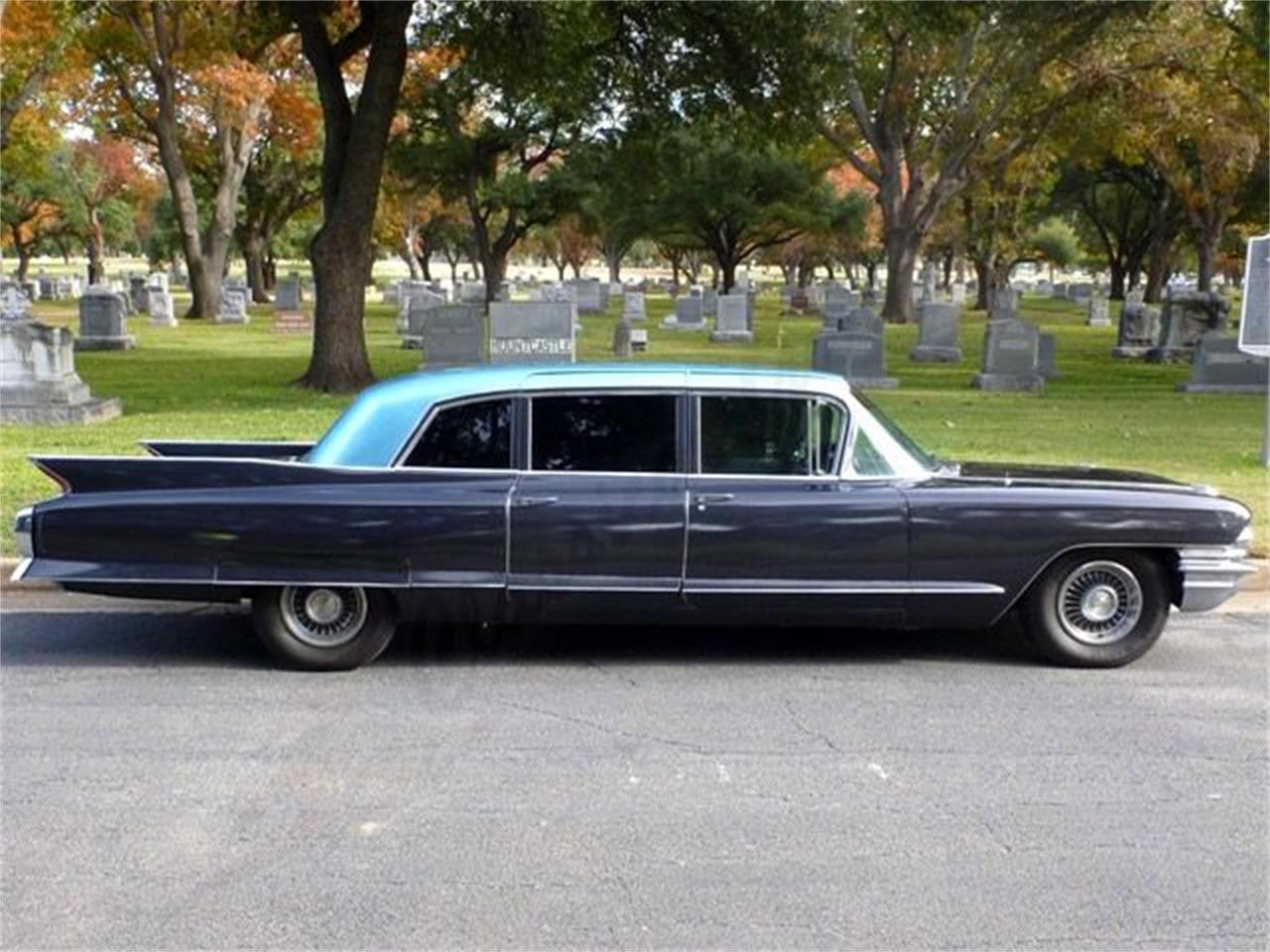 Cadillac fleetwood limousine