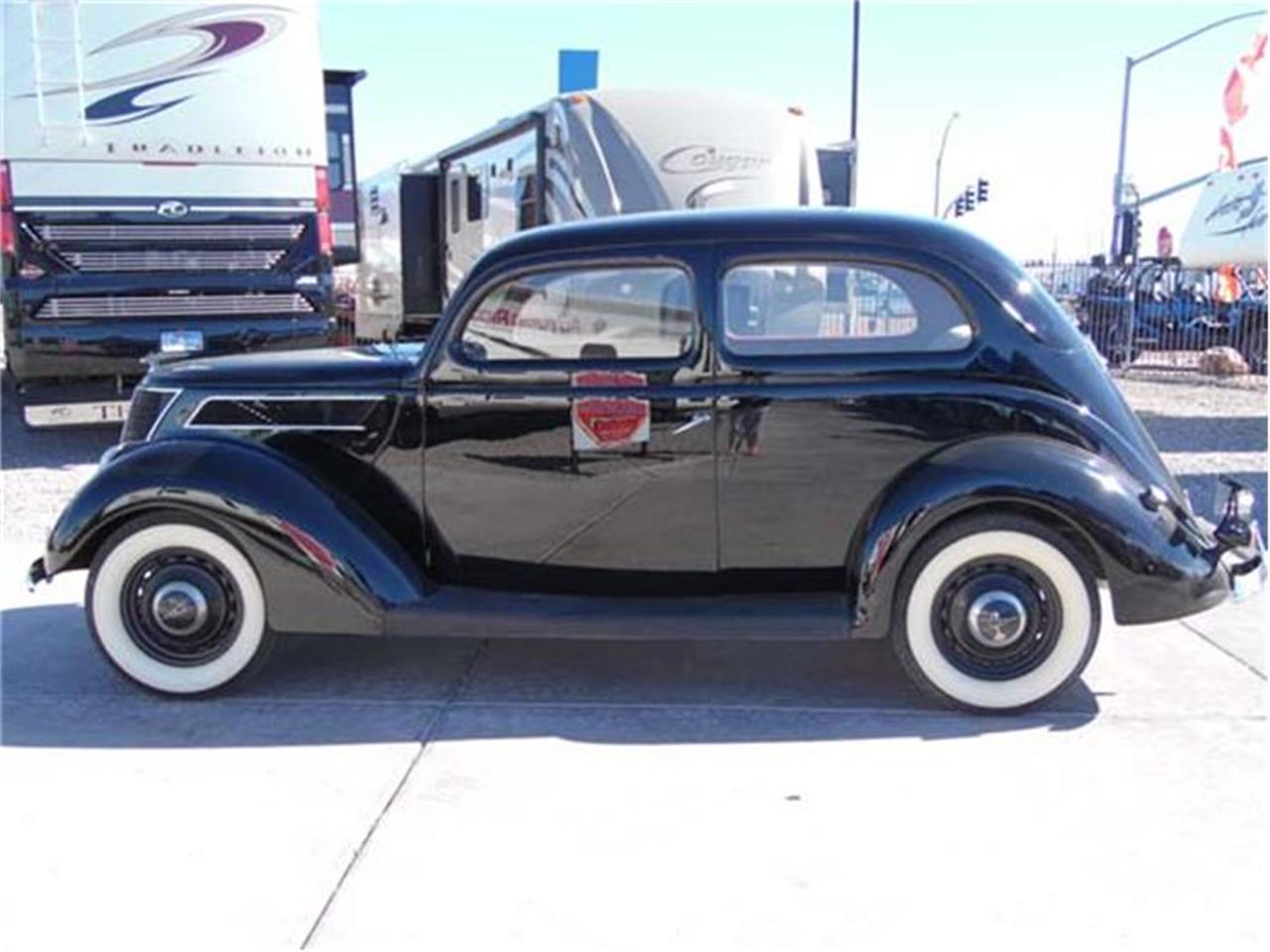 Ford sedan 1937