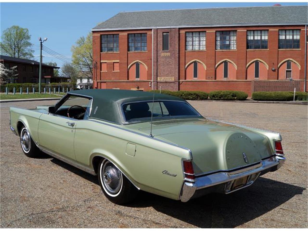 Lincoln continental mark iii