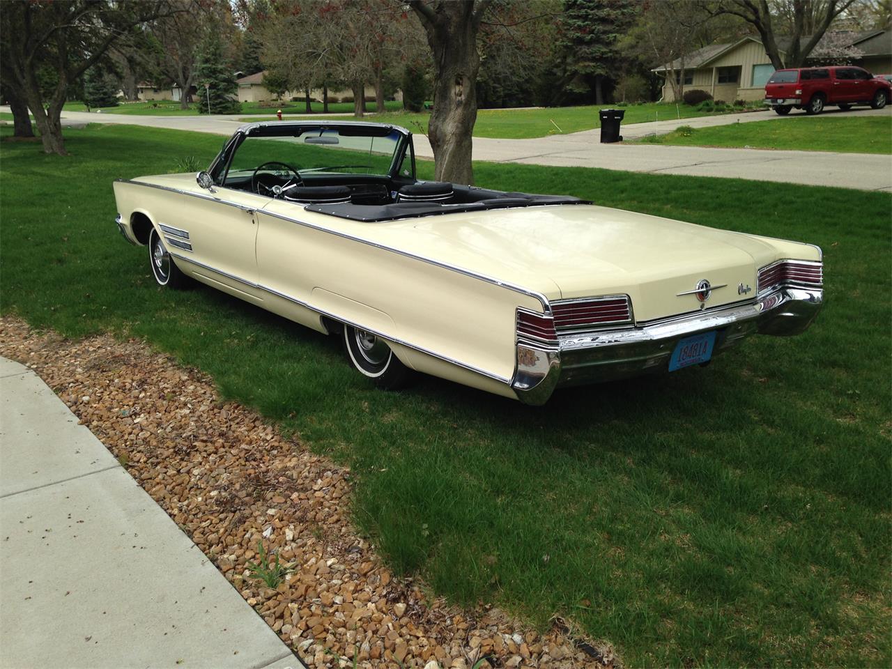 1966-Chrysler-300-for-Sale-|-ClassicCars.com-|-CC-876868