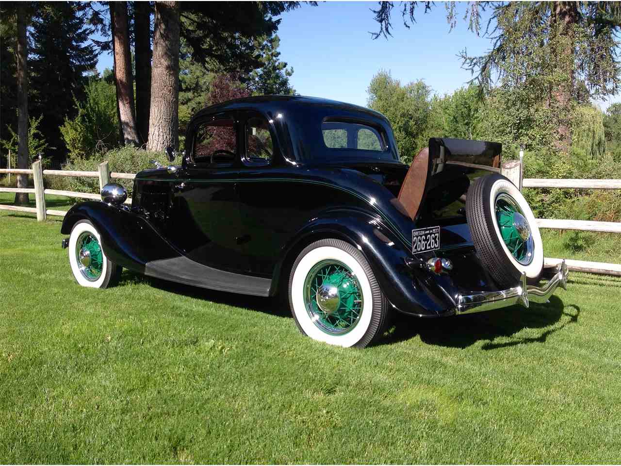 1933 Ford 5 Window Coupe