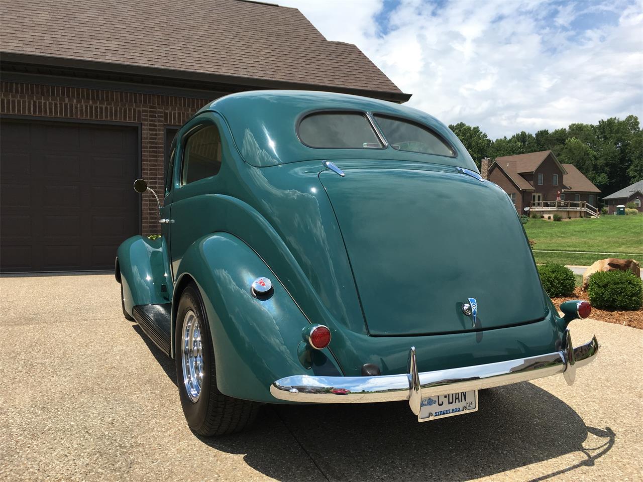 Ford sedan 1937