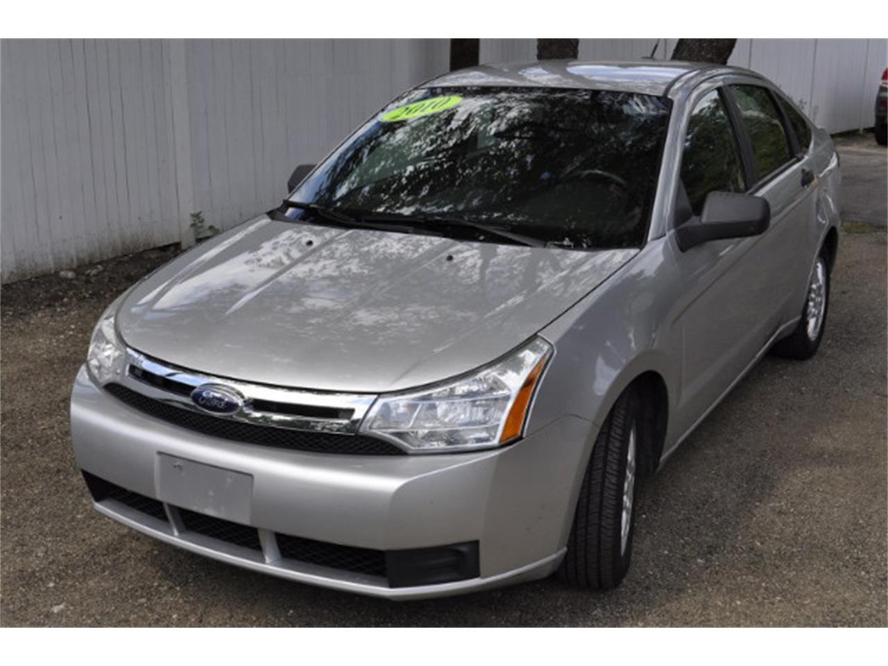 2010 ford focus silver