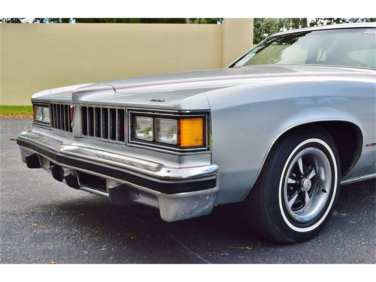 1977 pontiac lemans