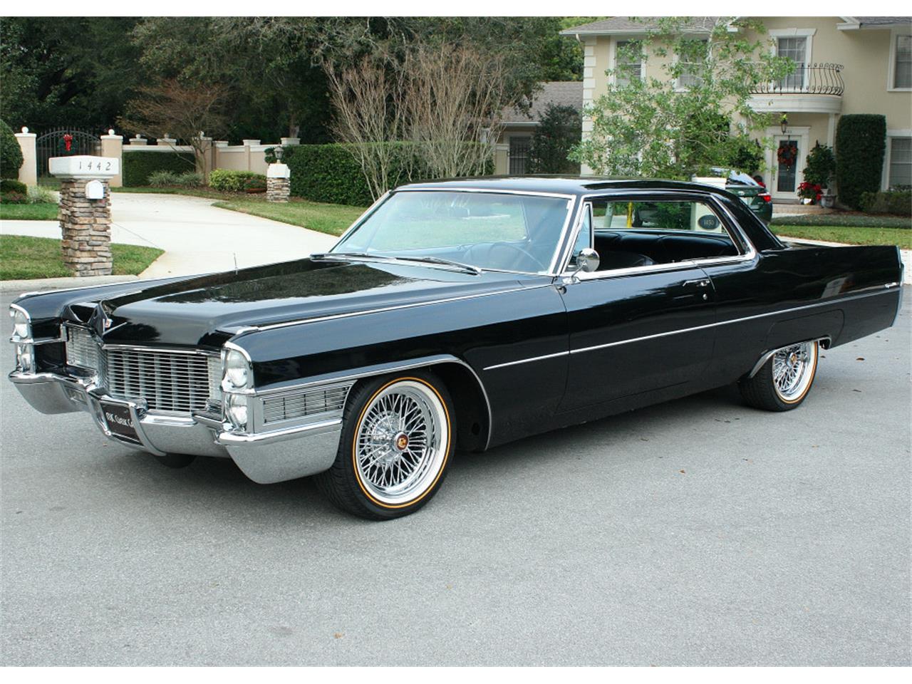 Cadillac coupe deville 1965