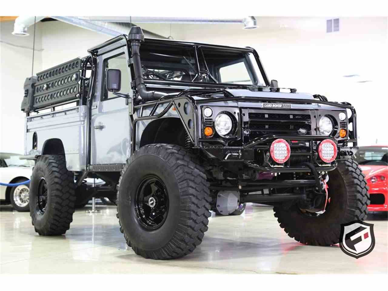 Land rover defender pickup