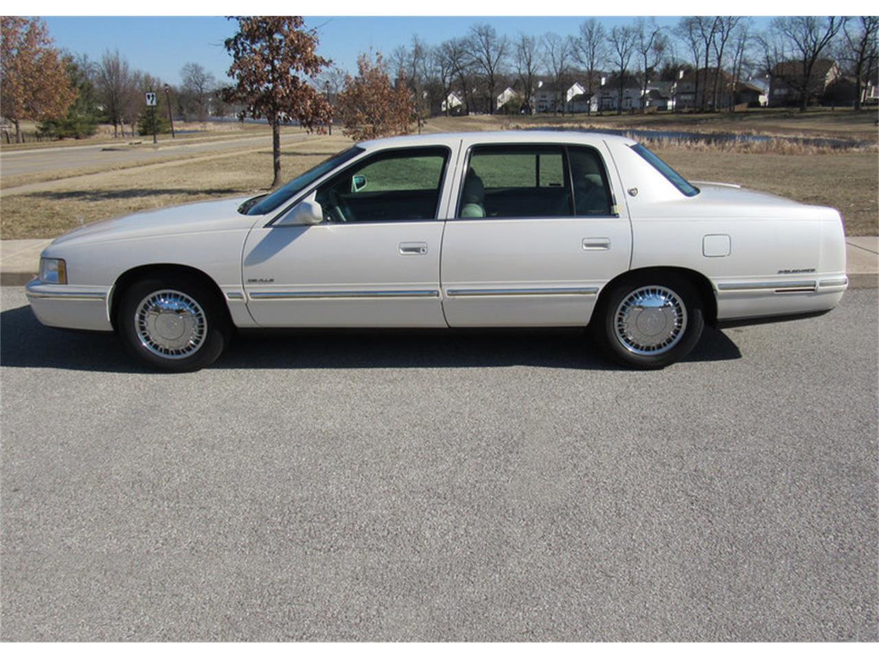 1999 Cadillac DeVille D'Elegance for Sale | ClassicCars.com | CC-950227