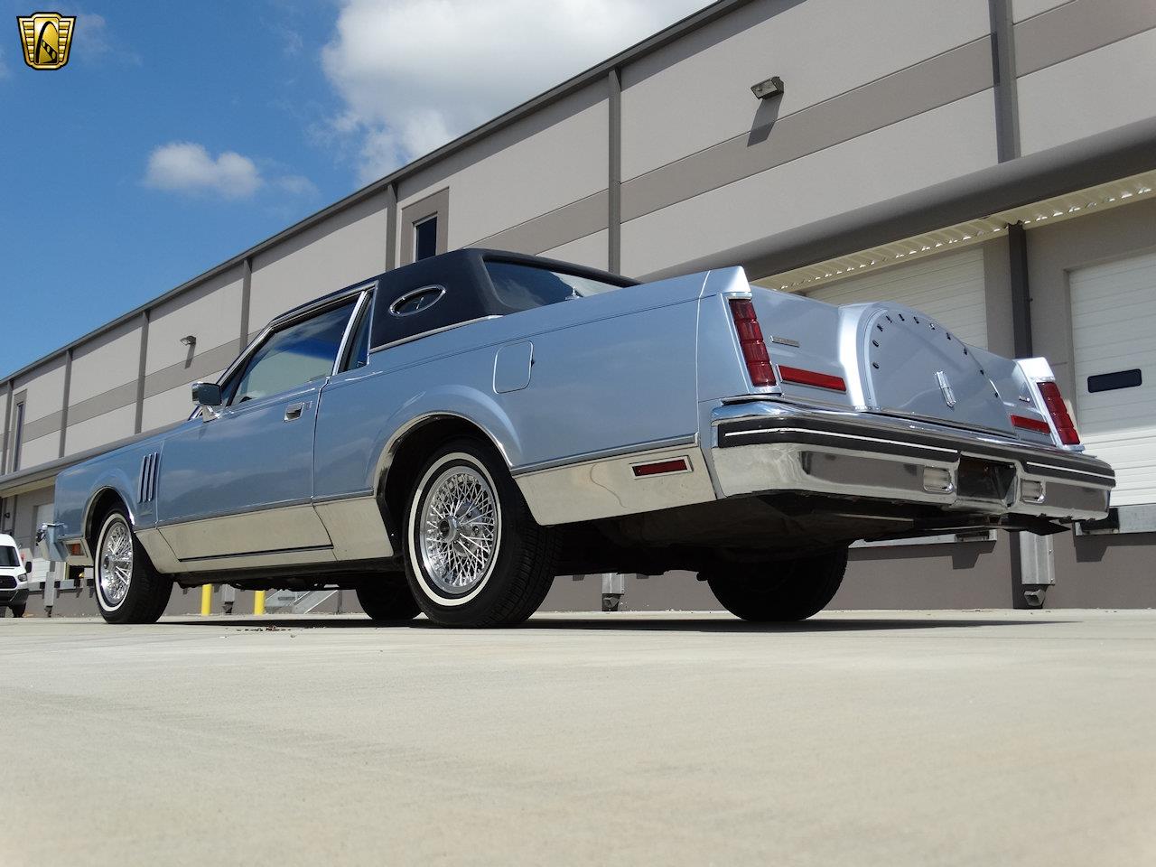 Lincoln continental 1983