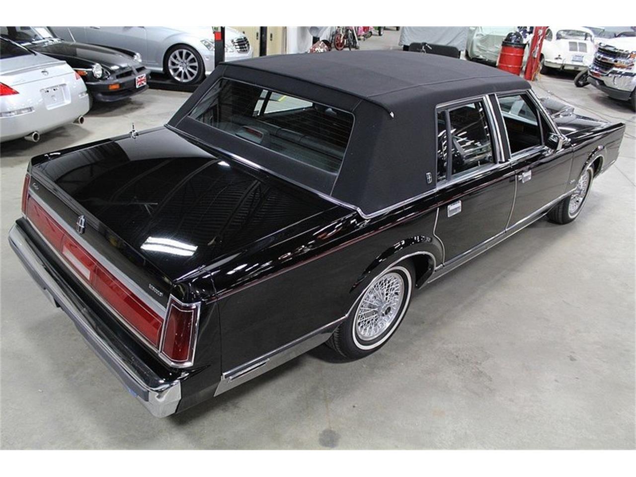 Lincoln town car 1985