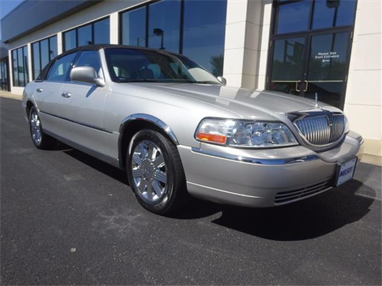 2005 Lincoln Town Car For Sale | ClassicCars.com | CC-982350